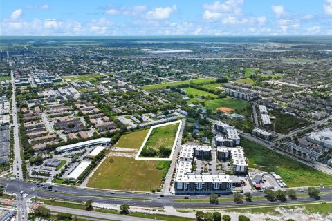 Immobilier commercial à vendre à Homestead, Floride № 2058251 - photo 2