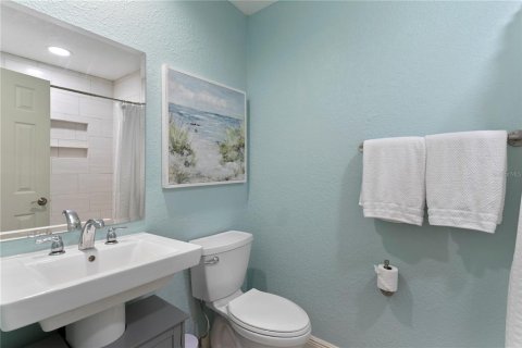 Duplex in Indian Rocks Beach, Florida 6 bedrooms, 248.98 sq.m. № 1909128 - photo 30