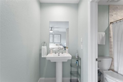 Duplex in Indian Rocks Beach, Florida 6 bedrooms, 248.98 sq.m. № 1909128 - photo 27