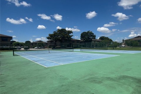 Купить кондоминиум в Санрайз, Флорида 2 спальни, 70.61м2, № 1934148 - фото 13