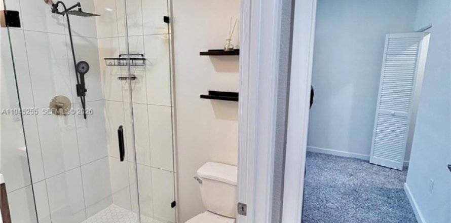 Commercial property in Homestead, Florida 1 bedroom № 2002700