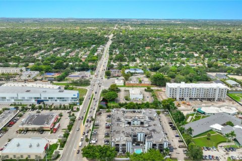Condominio en venta en North Miami, Florida, 1 dormitorio, 64.2 m2 № 1941372 - foto 26