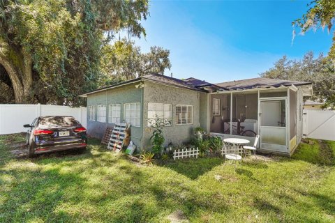 Villa ou maison à vendre à Kissimmee, Floride: 2 chambres, 102.47 m2 № 2416491 - photo 21