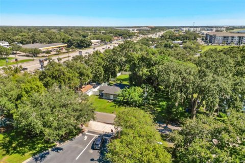 Villa ou maison à vendre à Kissimmee, Floride: 2 chambres, 102.47 m2 № 2416491 - photo 23