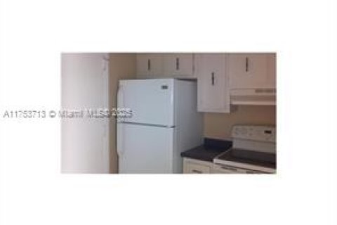 Copropriété à vendre à Lauderdale Lakes, Floride: 2 chambres, 102.19 m2 № 1693485 - photo 8