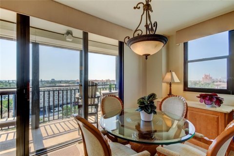 Copropriété à vendre à Saint Pete Beach, Floride: 2 chambres, 131.92 m2 № 2280362 - photo 11