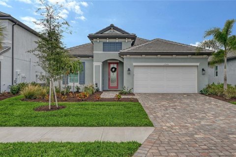 Villa ou maison à vendre à Bradenton, Floride: 3 chambres, 216.74 m2 № 2143341 - photo 2