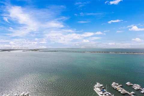 Condominio en Miami, Florida, 2 dormitorios  № 2056184