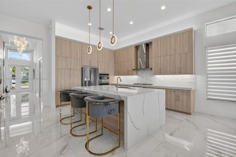 House in Boca Raton, Florida 3 bedrooms, 239.04 sq.m. № 1953958 - photo 24