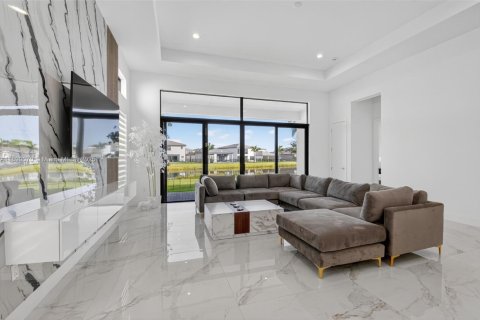 House in Boca Raton, Florida 3 bedrooms, 239.04 sq.m. № 1953958 - photo 27