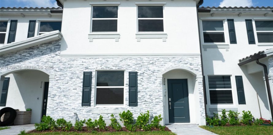 Touwnhouse à Florida City, Floride 3 chambres, 143.53 m2 № 2045553