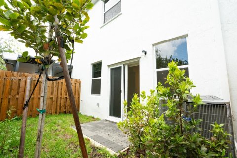 Touwnhouse à louer à Florida City, Floride: 3 chambres, 143.53 m2 № 2045553 - photo 14