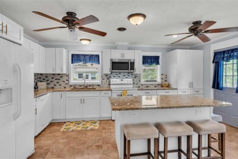 House in Lakeland, Florida 4 bedrooms, 205.13 sq.m. № 1910881 - photo 7