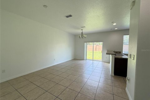 Adosado en alquiler en Orlando, Florida, 3 dormitorios, 147.99 m2 № 2167731 - foto 5