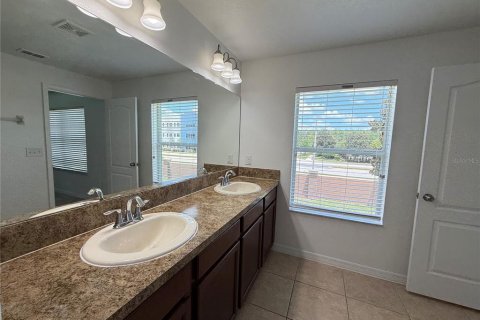 Adosado en alquiler en Orlando, Florida, 3 dormitorios, 147.99 m2 № 2167731 - foto 13