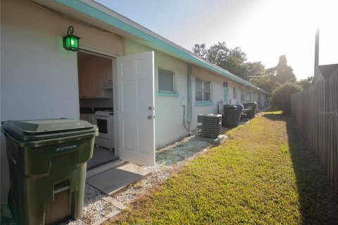 Appartement à louer à Sarasota, Floride: 2 chambres, 69.12 m2 № 2415149 - photo 11