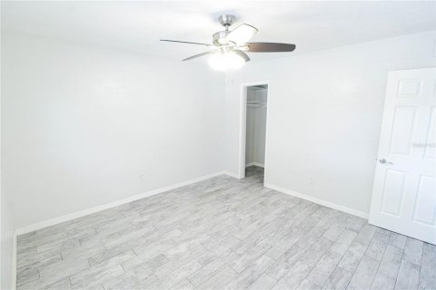 Appartement à louer à Sarasota, Floride: 2 chambres, 69.12 m2 № 2415149 - photo 3