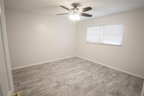 Appartement à louer à Sarasota, Floride: 2 chambres, 69.12 m2 № 2415149 - photo 9