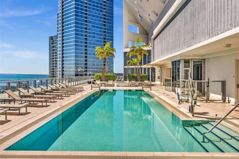 Condominio en alquiler en Miami, Florida, 2 dormitorios, 150.69 m2 № 2086192 - foto 27