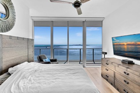 Condominio en alquiler en Miami, Florida, 2 dormitorios, 150.69 m2 № 2086192 - foto 14
