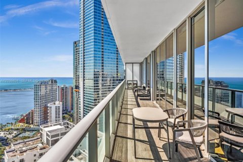 Condominio en alquiler en Miami, Florida, 2 dormitorios, 150.69 m2 № 2086192 - foto 25