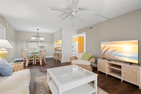 Villa ou maison à vendre à Tarpon Springs, Floride: 2 chambres, 90.95 m2 № 2399454 - photo 6