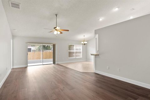 Villa ou maison à vendre à Lutz, Floride: 3 chambres, 139.82 m2 № 2438225 - photo 17