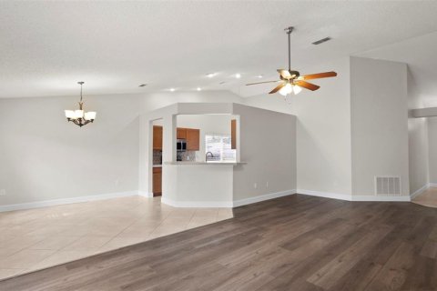 Villa ou maison à vendre à Lutz, Floride: 3 chambres, 139.82 m2 № 2438225 - photo 19