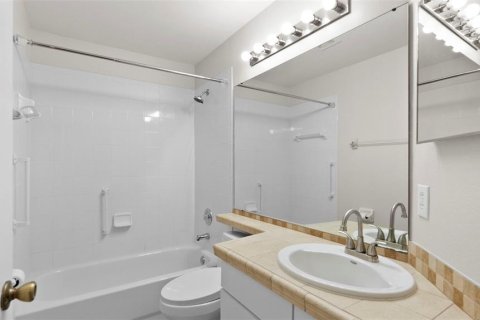 Villa ou maison à vendre à Lutz, Floride: 3 chambres, 139.82 m2 № 2438225 - photo 15