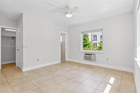 Appartement à louer à Coral Gables, Floride: 2 chambres, 106.84 m2 № 2350594 - photo 16