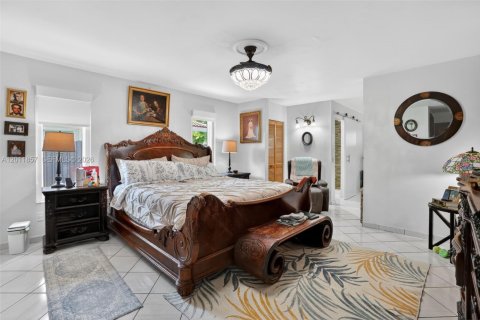 Casa en venta en Miami, Florida, 5 dormitorios, 299.33 m2 № 2074881 - foto 27