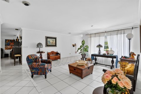 Casa en venta en Miami, Florida, 5 dormitorios, 299.33 m2 № 2074881 - foto 11