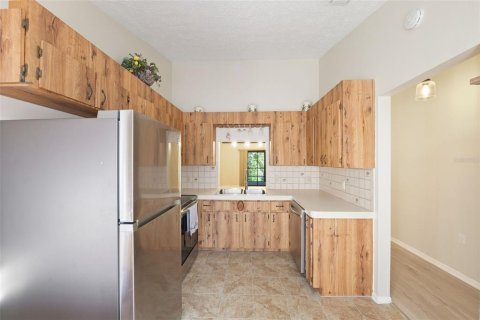 Condominio en alquiler en Port Richey, Florida, 2 dormitorios, 93.83 m2 № 1900210 - foto 9