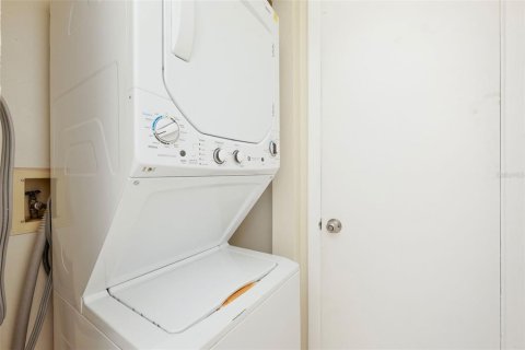 Condominio en alquiler en Port Richey, Florida, 2 dormitorios, 93.83 m2 № 1900210 - foto 22