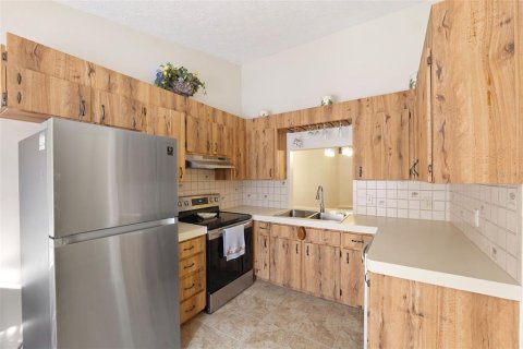 Condominio en alquiler en Port Richey, Florida, 2 dormitorios, 93.83 m2 № 1900210 - foto 10