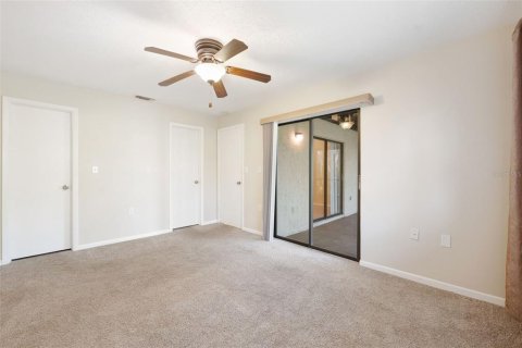 Condominio en alquiler en Port Richey, Florida, 2 dormitorios, 93.83 m2 № 1900210 - foto 15