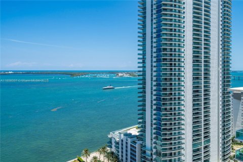 Condo in Miami, Florida, 1 bedroom  № 1880065 - photo 27