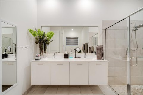 Villa ou maison à vendre à Miramar, Floride: 4 chambres, 221.94 m2 № 2053326 - photo 22