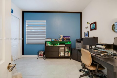 Villa ou maison à vendre à Miramar, Floride: 4 chambres, 221.94 m2 № 2053326 - photo 29