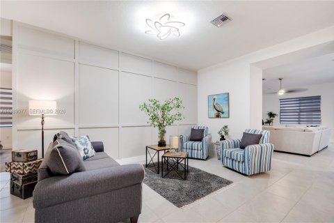 Villa ou maison à vendre à Miramar, Floride: 4 chambres, 221.94 m2 № 2053326 - photo 8