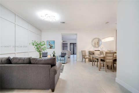 Villa ou maison à vendre à Miramar, Floride: 4 chambres, 221.94 m2 № 2053326 - photo 10