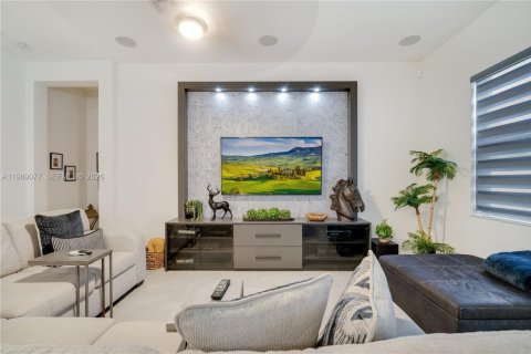 Villa ou maison à vendre à Miramar, Floride: 4 chambres, 221.94 m2 № 2053326 - photo 4