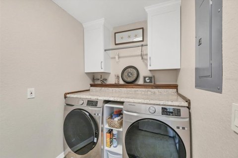 Купить кондоминиум в Ротонда, Флорида 7 комнат, 110.37м2, № 1898692 - фото 27