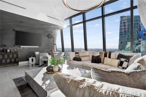Condominio en venta en Miami, Florida, 2 dormitorios, 104.7 m2 № 2034674 - foto 21