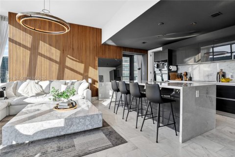 Condominio en venta en Miami, Florida, 2 dormitorios, 104.7 m2 № 2034674 - foto 18