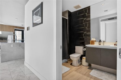 Condominio en venta en Miami, Florida, 2 dormitorios, 104.7 m2 № 2034674 - foto 17