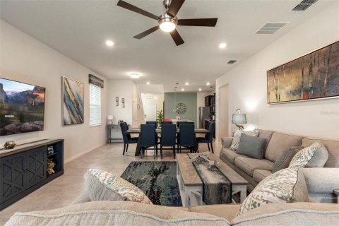 Villa ou maison à louer à Davenport, Floride: 7 chambres, 293.01 m2 № 2135756 - photo 3