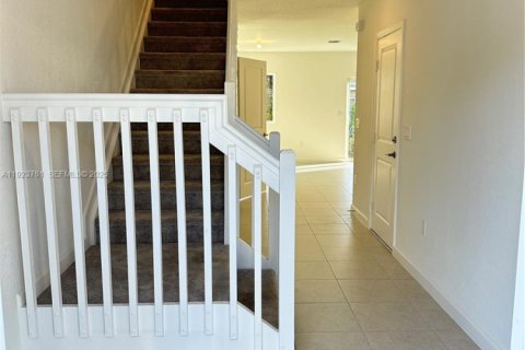 Touwnhouse à vendre à Pembroke Park, Floride: 3 chambres, 129.51 m2 № 1982125 - photo 6