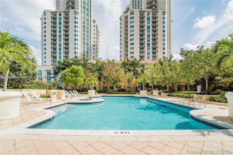Купить кондоминиум в Майами, Флорида 2 спальни, 108.51м2, № 1952298 - фото 18
