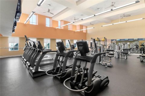 Купить кондоминиум в Майами, Флорида 2 спальни, 108.51м2, № 1952298 - фото 23